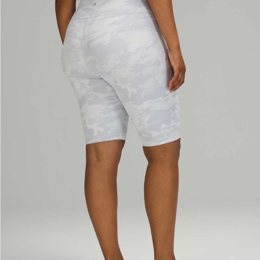 Lululemon Wunder Under Short 10" inseam Ribbed Incognito Camo size 6